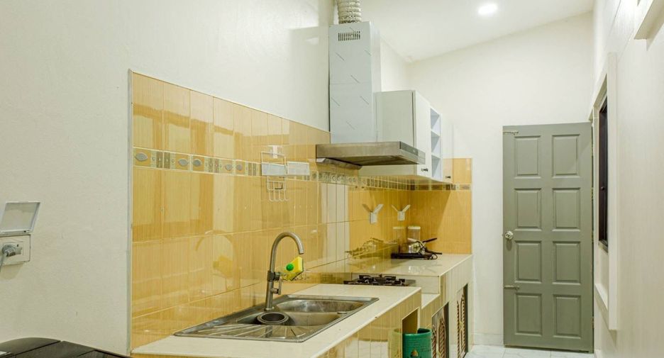 Haus zur Miete mit 4 Zimmer in Mueang Phuket, Phuket