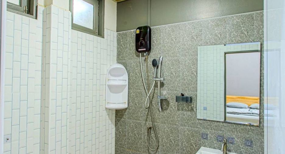 Haus zur Miete mit 4 Zimmer in Mueang Phuket, Phuket