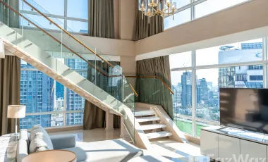 For rent 3 bedrooms condo in Watthana, Bangkok