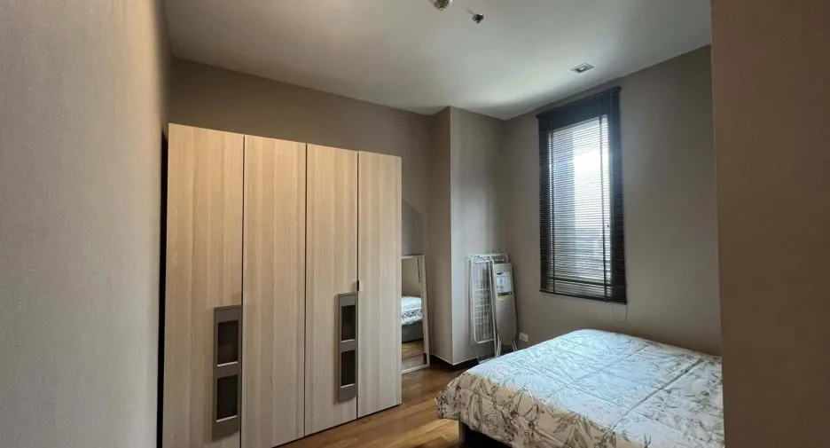 For rent 2 bedrooms condo in Khlong Toei, Bangkok