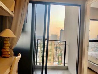 Condo en alquiler de 1 habitaciones en Khlong San, Bangkok