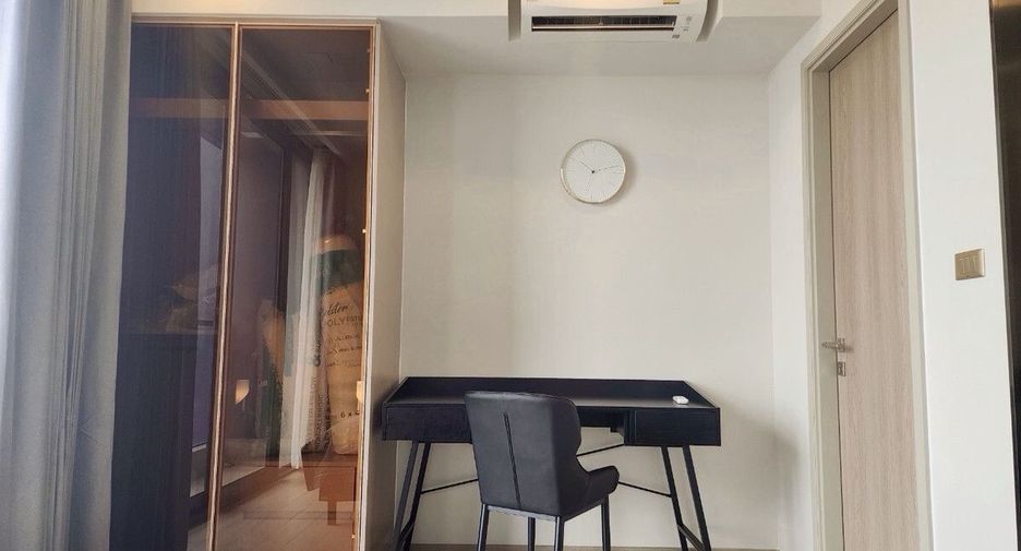 Condo en alquiler de 1 habitaciones en Huai Khwang, Bangkok