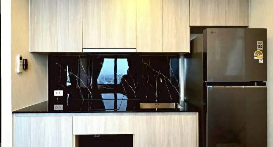 For rent 1 bed condo in Khlong Toei, Bangkok