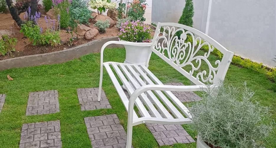 For rent 3 bedrooms house in Mueang Chiang Mai, Chiang Mai