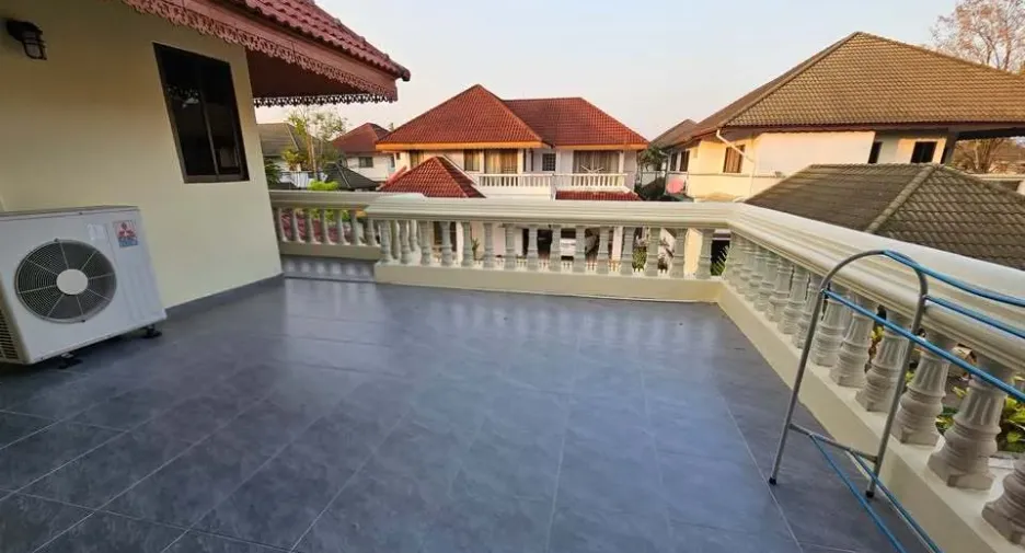 For rent 3 bedrooms house in Mueang Chiang Mai, Chiang Mai