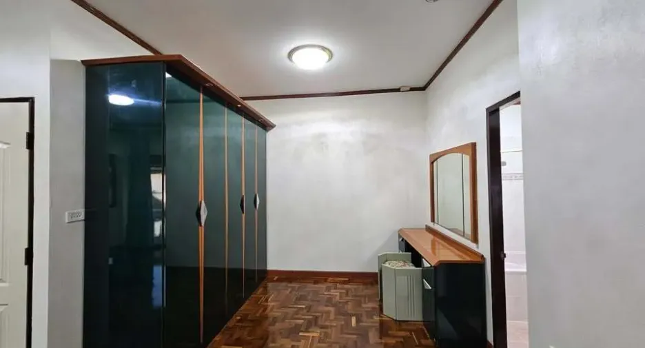 For rent 3 bedrooms house in Mueang Chiang Mai, Chiang Mai