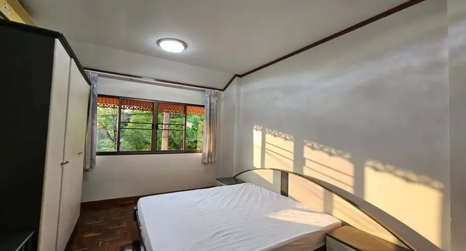 For rent 3 bedrooms house in Mueang Chiang Mai, Chiang Mai