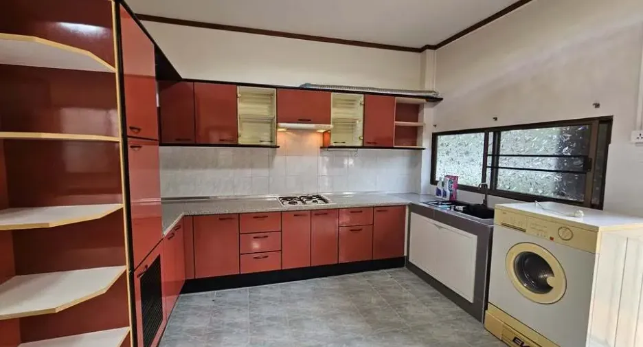 For rent 3 bedrooms house in Mueang Chiang Mai, Chiang Mai