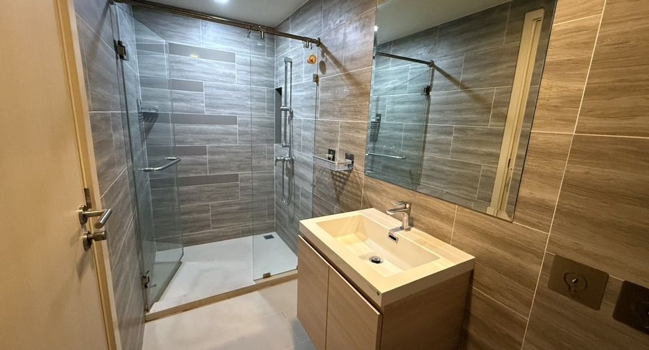 Wohnung zur Miete mit 2 Zimmer in Huai Khwang, Bangkok
