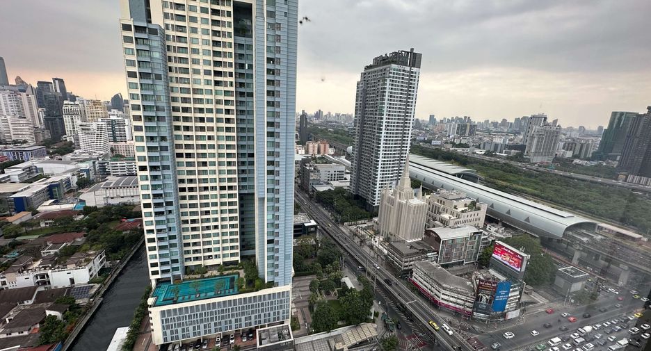 For rent 2 ベッドルーム condo in Watthana, Bangkok