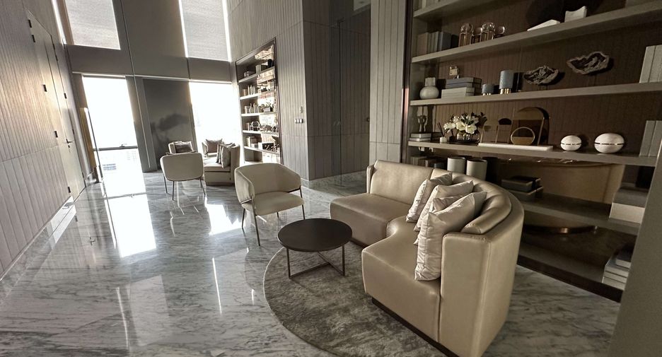 For rent 2 ベッドルーム condo in Watthana, Bangkok