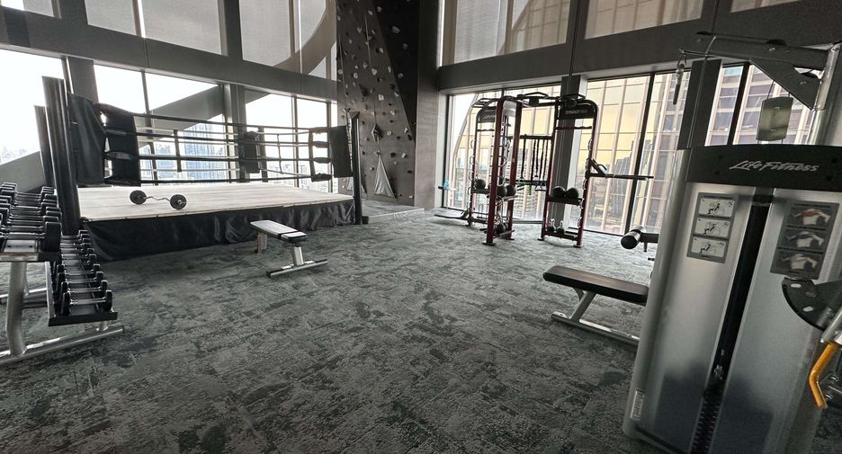 For rent 2 ベッドルーム condo in Watthana, Bangkok