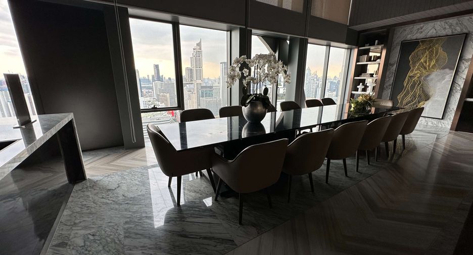 For rent 2 ベッドルーム condo in Watthana, Bangkok