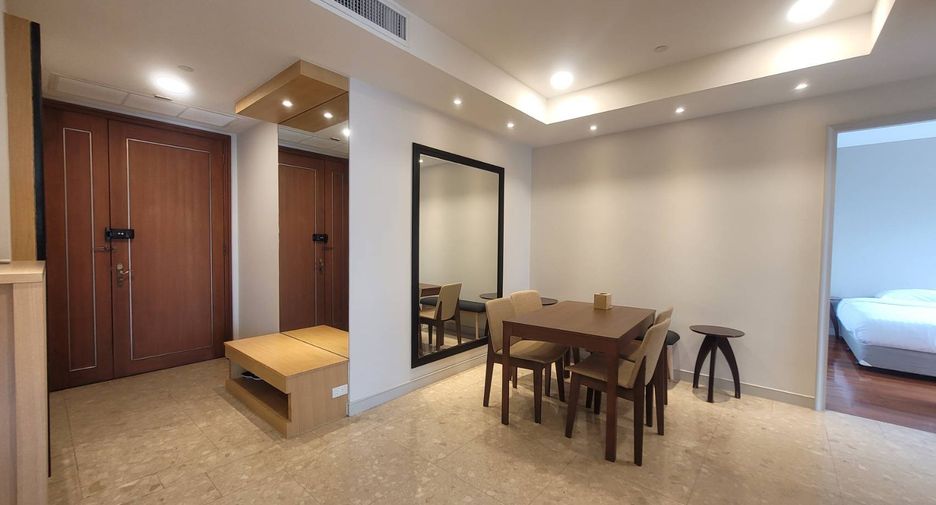 For rent 2 bedrooms condo in Watthana, Bangkok