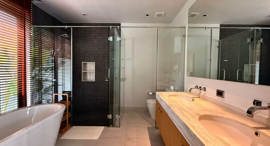 For sale 3 bedrooms villa in Thalang, Phuket