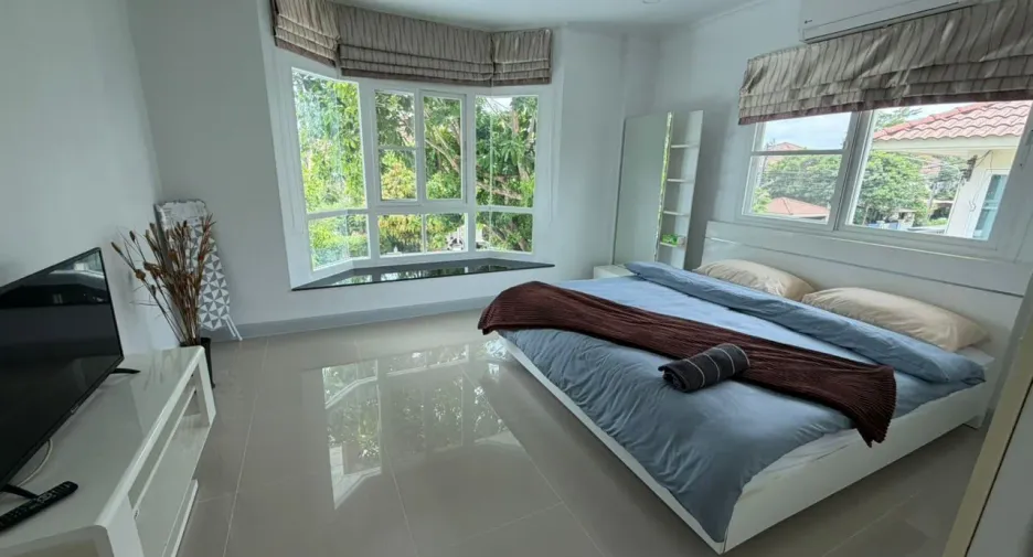 For rent 4 bedrooms house in Thalang, Phuket