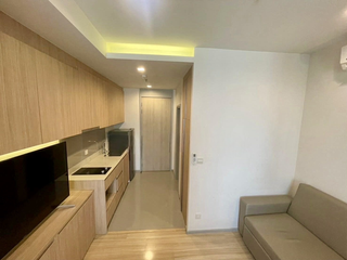 For rent 1 bed condo in Phaya Thai, Bangkok