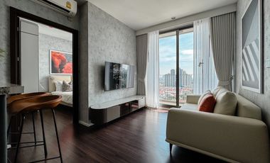 For rent 2 bedrooms condo in Bang Na, Bangkok