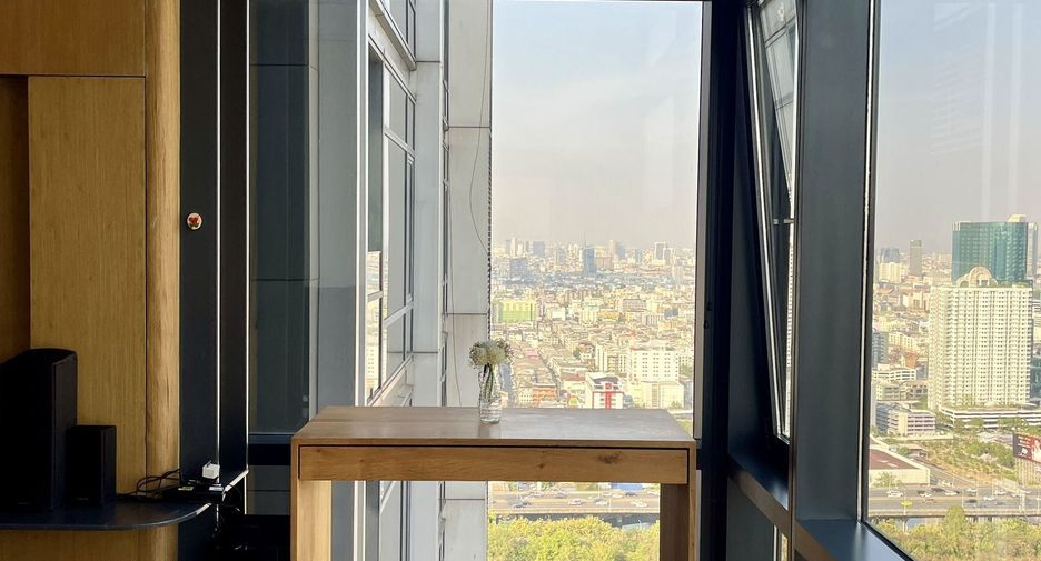 À louer 1 chambre condo à Watthana, Bangkok
