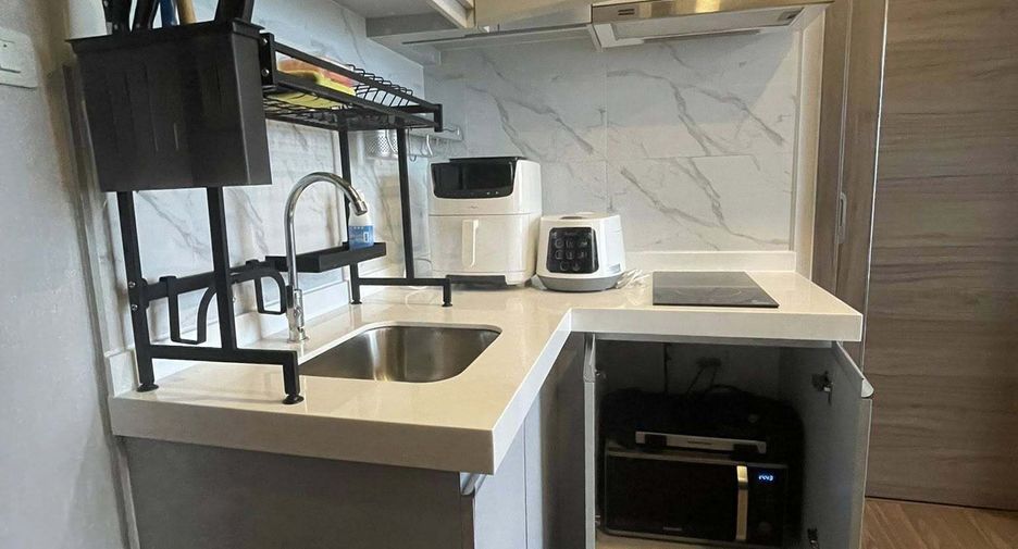 For rent 1 bed condo in Huai Khwang, Bangkok