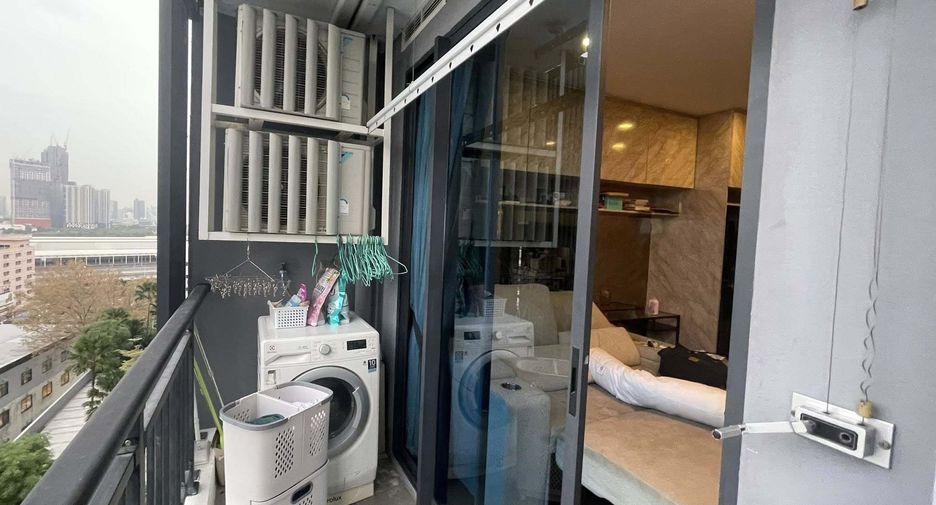 For rent 1 bed condo in Huai Khwang, Bangkok