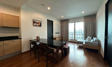 For rent 2 bedrooms condo in Pathum Wan, Bangkok