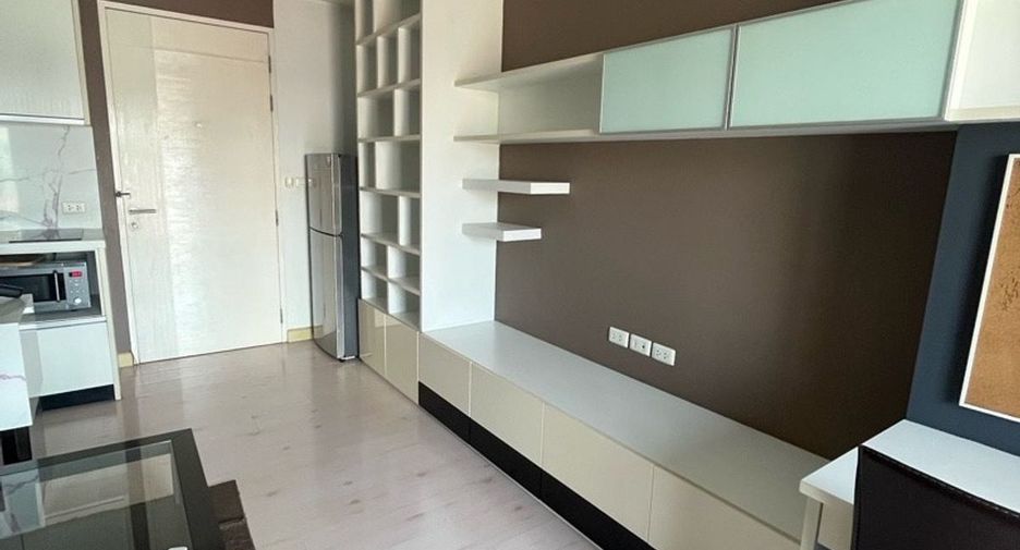 For rent 1 bed condo in Khlong San, Bangkok