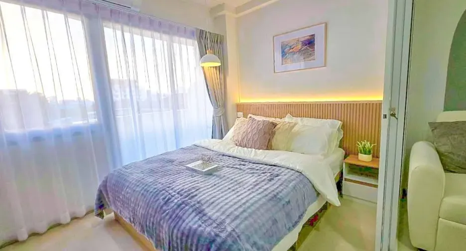For sale 1 bed condo in Huai Khwang, Bangkok