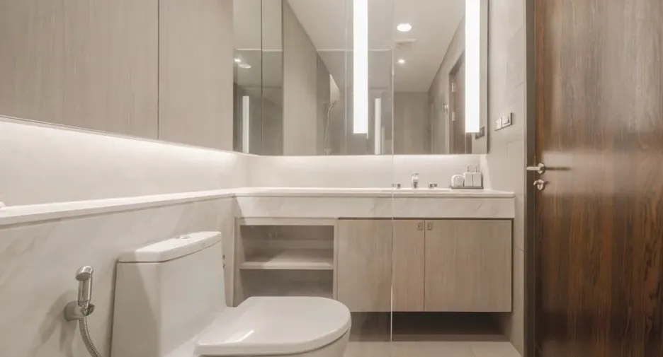 For rent 2 bedrooms condo in Khlong Toei, Bangkok