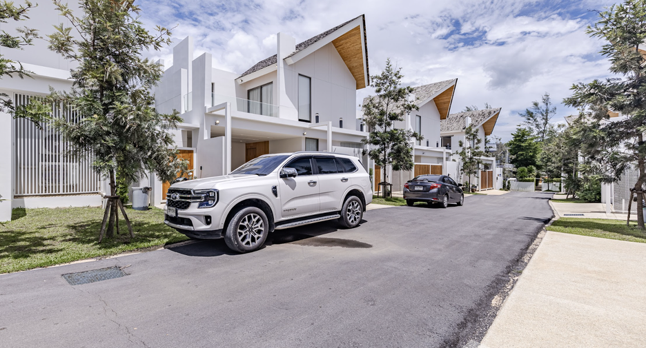 For sale and for rent 3 bedrooms villa in Thalang, Phuket