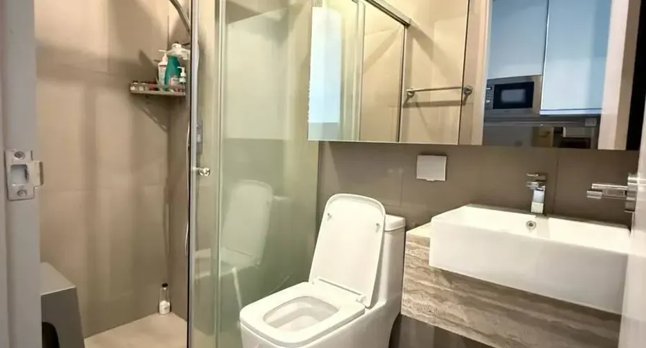 For rent 1 bed condo in Ratchathewi, Bangkok