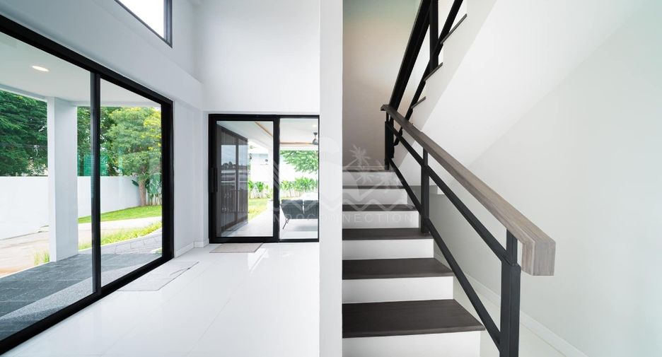 For sale 4 bedrooms house in Bang Lamung, Chonburi