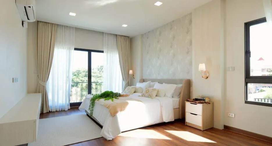 For sale and for rent 4 bedrooms villa in Sattahip, Chonburi