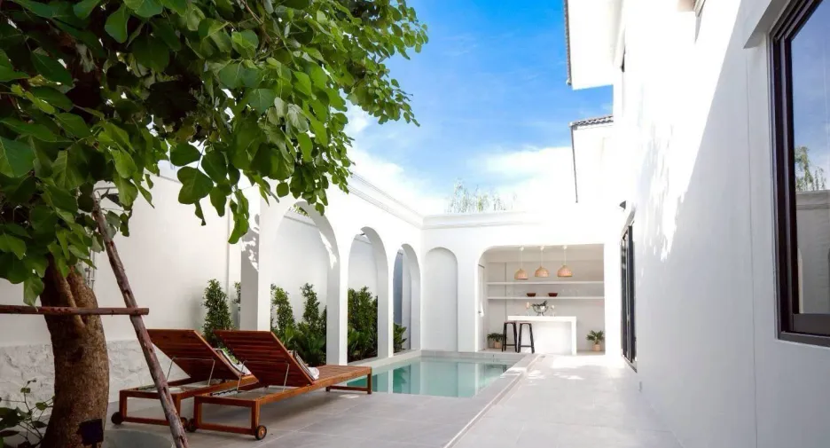 For sale and for rent 4 bedrooms villa in Sattahip, Chonburi