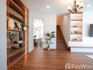 Villa en venta y en alquiler de 4 habitaciones en East Pattaya, Pattaya