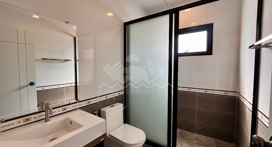 Haus zur Miete mit 4 Zimmer in Bang Lamung, Chonburi