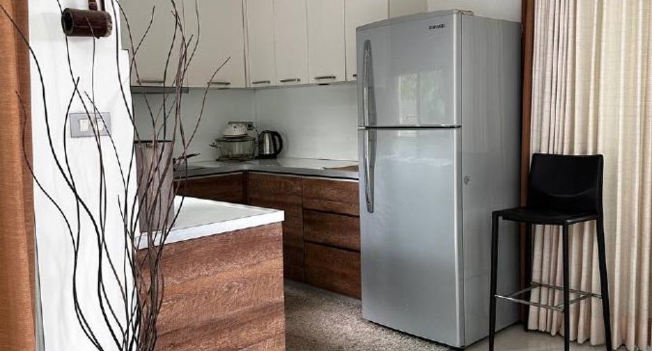 Продажа 3 спальни дом в Саттахип, Чонбури