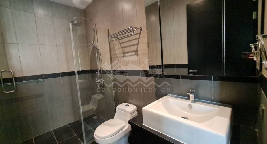 For sale 4 bedrooms house in Bang Lamung, Chonburi