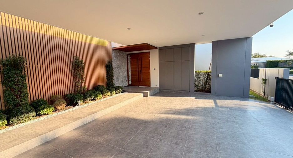 À vendre 3 chambres villa à Bang Lamung, Chonburi