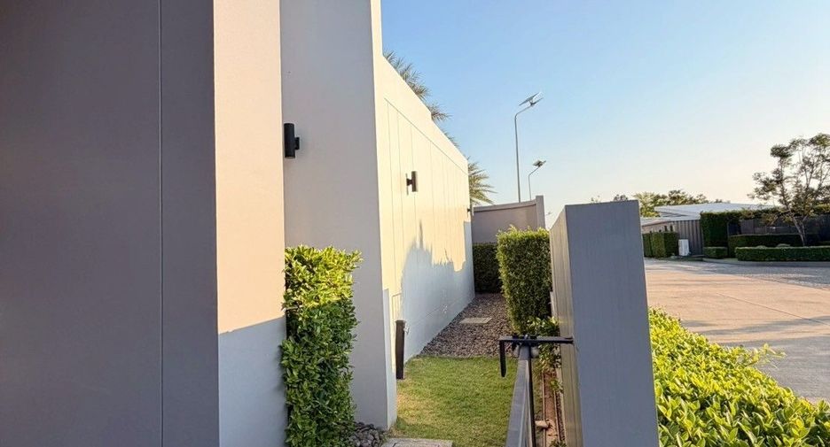 Продажа 3 спальни вилла в Банг Ламунг, Чонбури