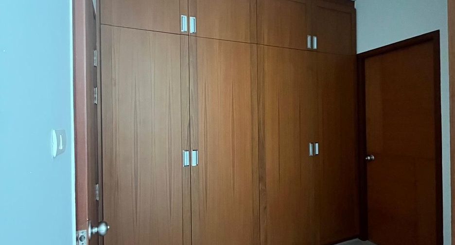 For sale and for rent 2 bedrooms condo in Khlong San, Bangkok
