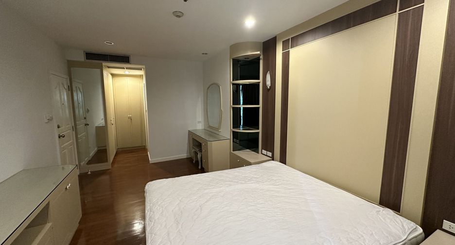 Condo en alquiler de 3 habitaciones en Pathum Wan, Bangkok