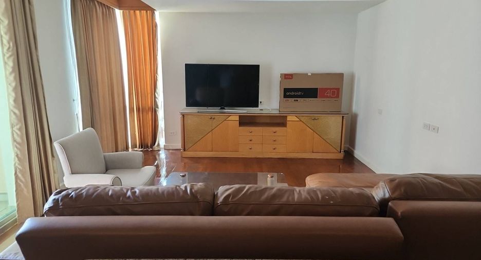 Condo en alquiler de 3 habitaciones en Pathum Wan, Bangkok
