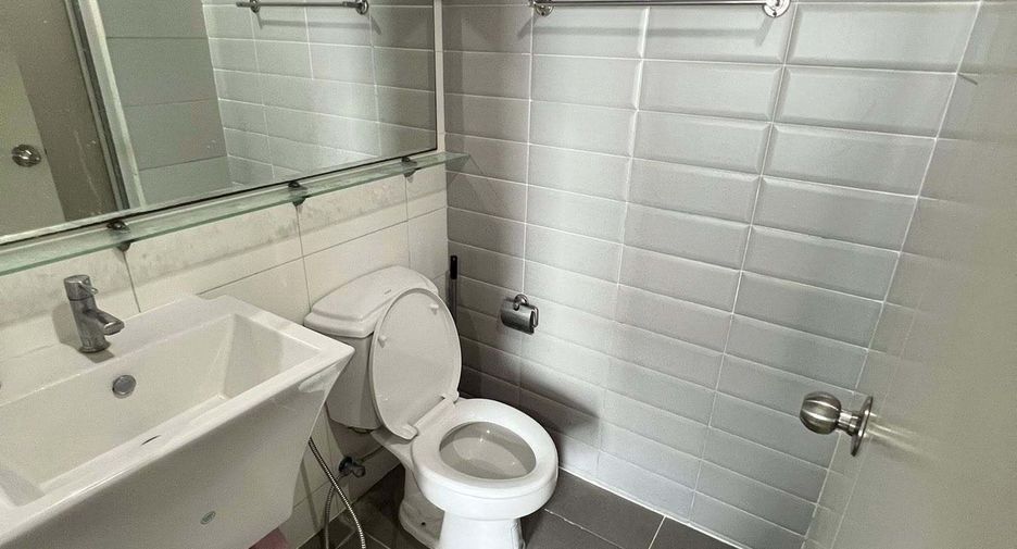 Продажа 1 кровать кондо в Кхлонг Тоеи, Бангкок