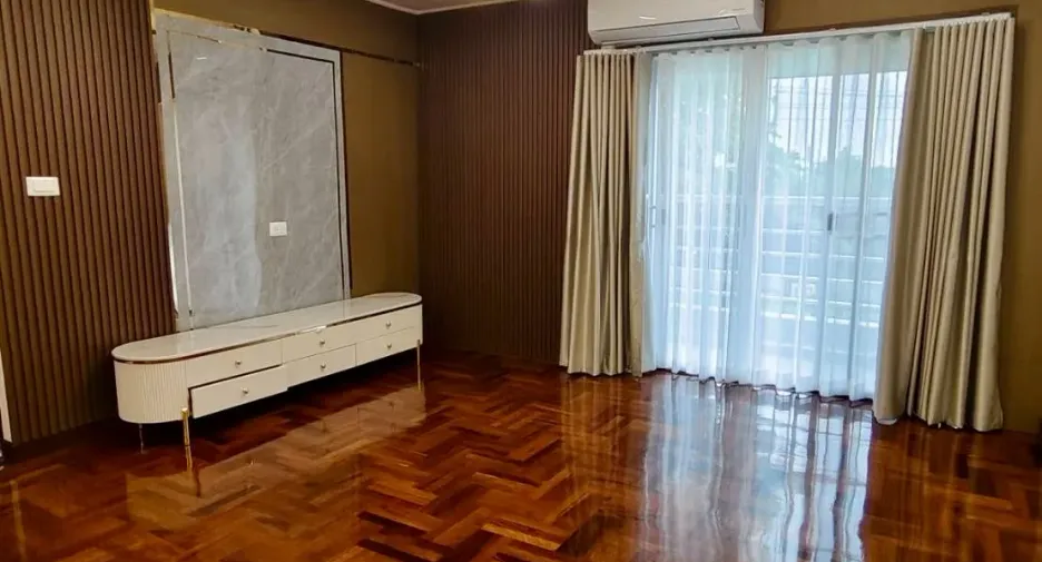 Wohnung zum Kauf und zur Miete mit 2 Zimmer in Bang Phli, Samut Prakan