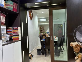 For sale 4 bedrooms townhouse in Yan Nawa, Bangkok