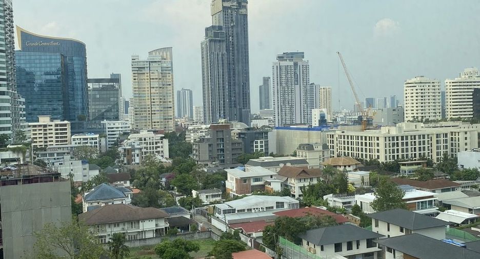 Condo en venta y en alquiler de 2 habitaciones en Watthana, Bangkok
