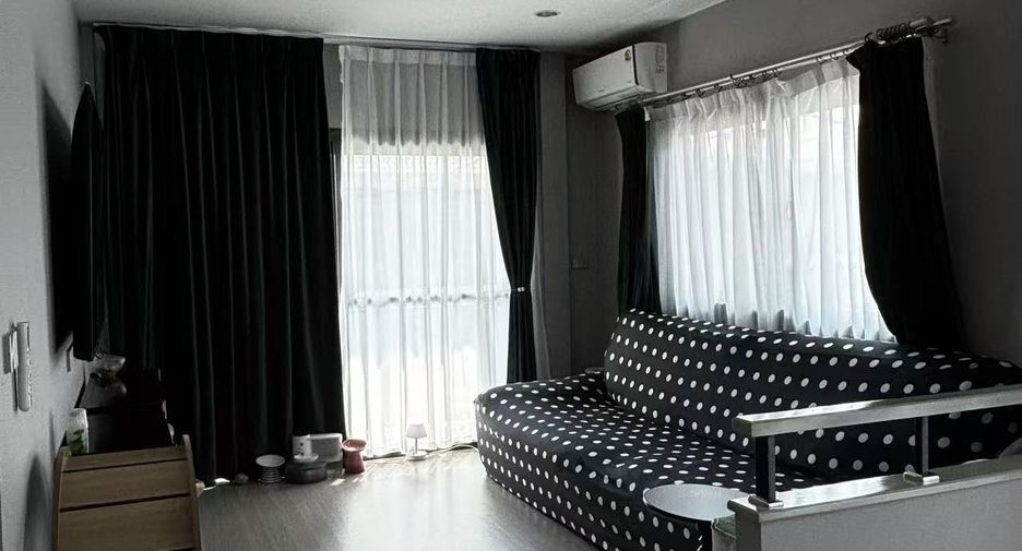 For sale 4 bedrooms villa in Bang Lamung, Chonburi