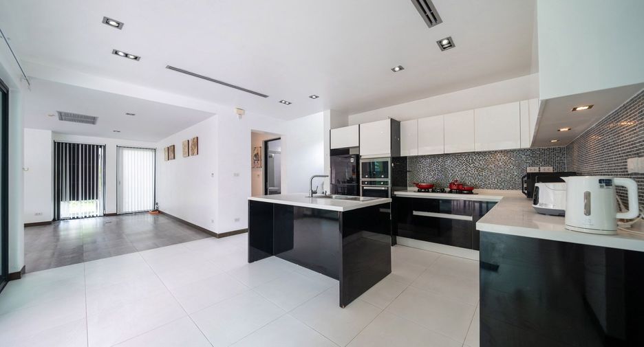Villa zum Kauf mit 4 Zimmer in Thalang, Phuket