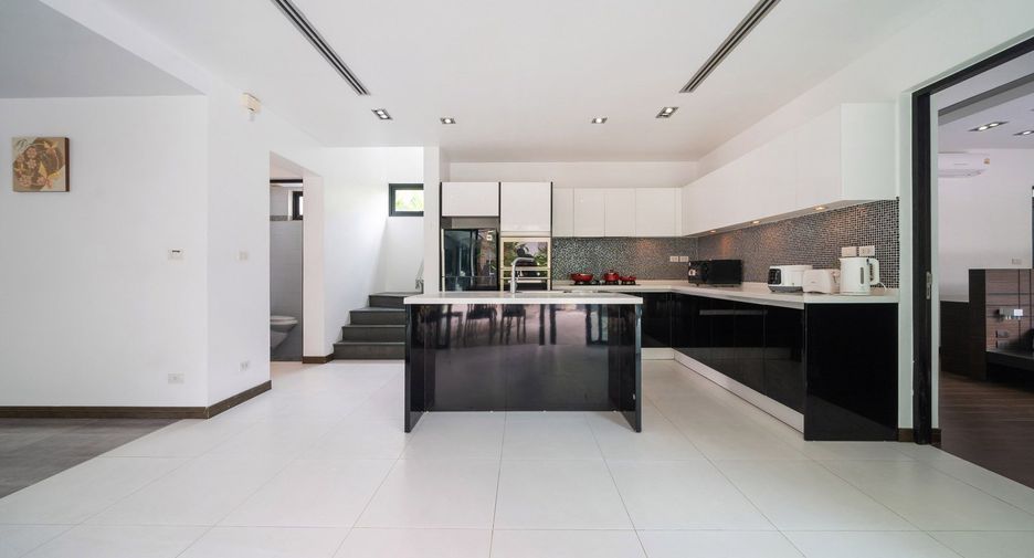 Villa zum Kauf mit 4 Zimmer in Thalang, Phuket